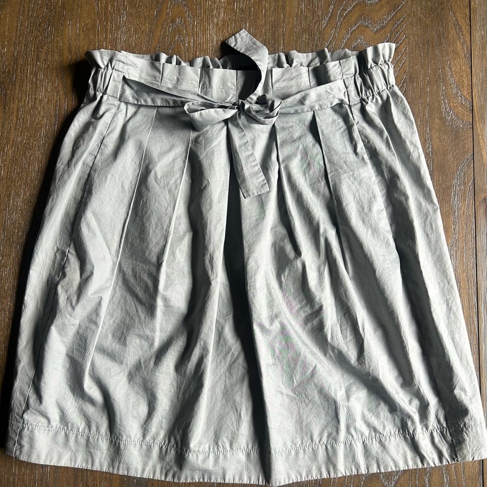 Theory Gray Ruffled Skirt